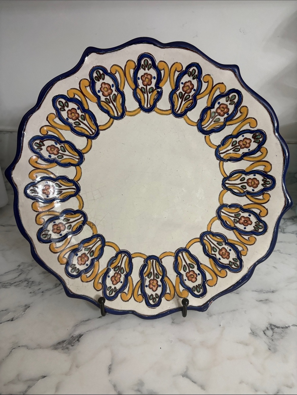 Hand-Painted Decorative Pottery Plate by Santa Fe' Talavera, Puebla, Mexico